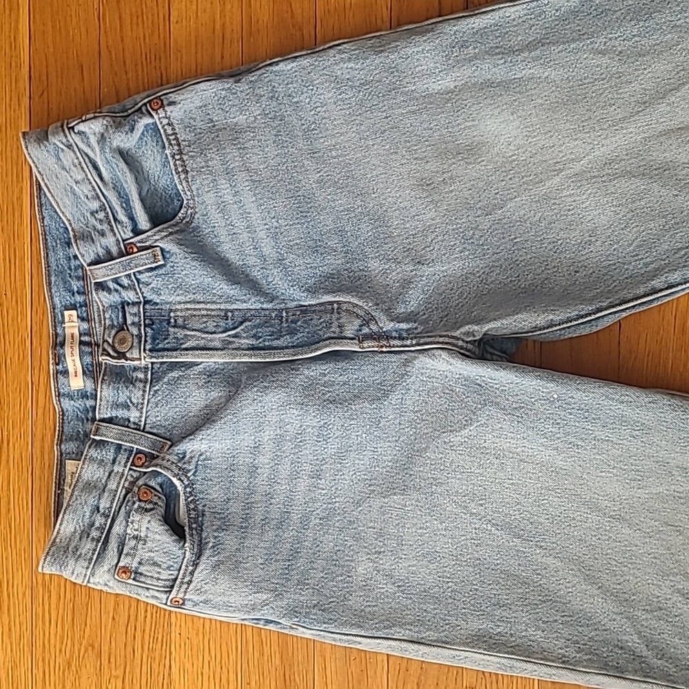 Levi's Ribcage Split Flare Jeans - Picture 3 of 9